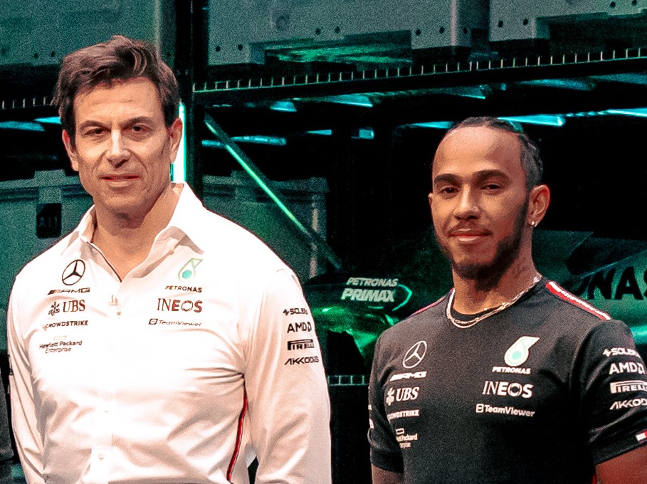 Mercedes и Льюис Хэмилтон начали переговоры о новом контракте