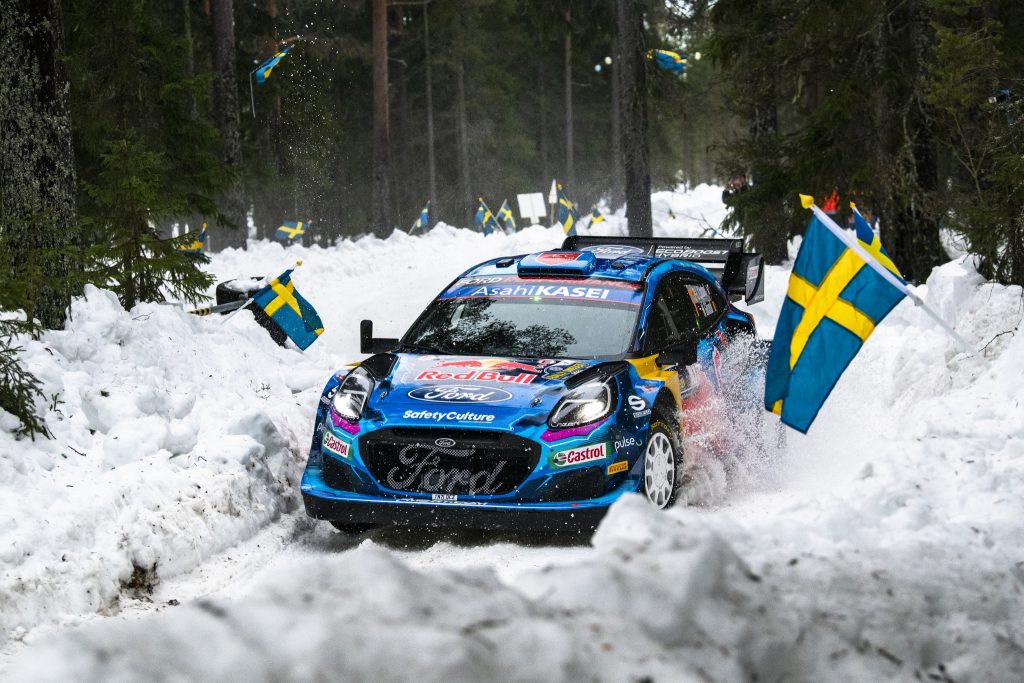 На Ралли Швеции появилась своя «стена-магнит» На Ралли Швеции появилась своя «стена-магнит»