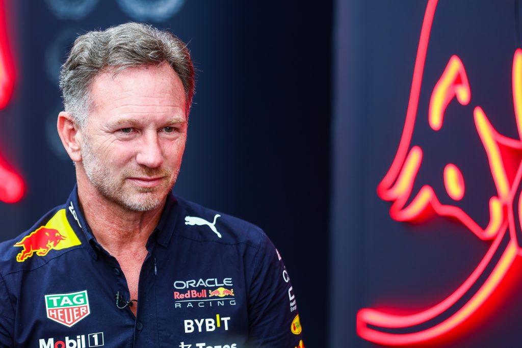 Хорнер: Red Bull не уверен на 100%, что уложился в бюджет в 2022-м Хорнер: Red Bull не уверен на 100%, что уложился в бюджет в 2022-м