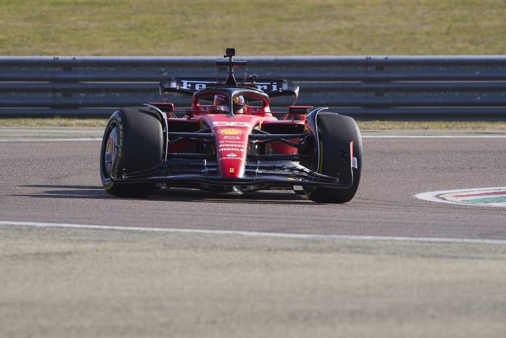 Ferrari обкатала новый болид SF-23 во Фьорано