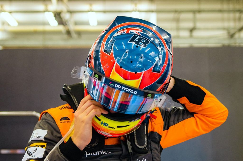 Оскар Пиастри: Поменяли руль, а болид не завёлся