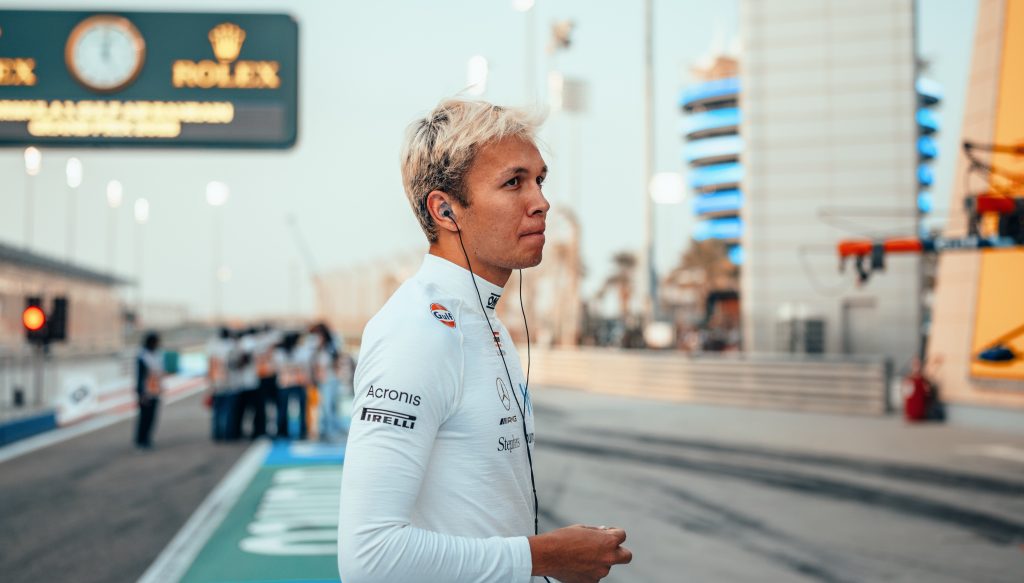 Албон: Все говорят про Aston Martin, но не замечают прогресс Williams