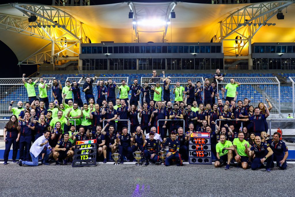 Дженсон Баттон: Подождите отдавать титулы Ферстаппену и Red Bull Дженсон Баттон: Подождите отдавать титулы Ферстаппену и Red Bull