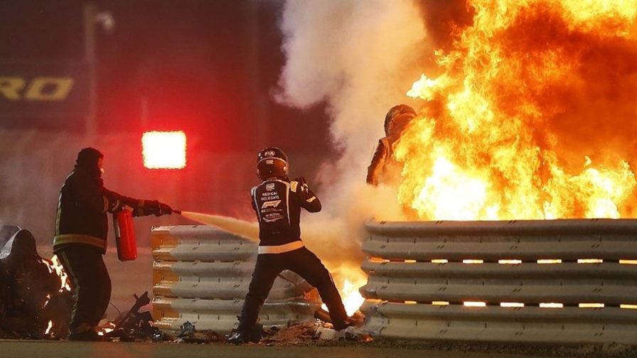 Новое экологичное топливо повысит опасность пожаров в Формуле 1 Новое экологичное топливо повысит опасность пожаров в Формуле 1