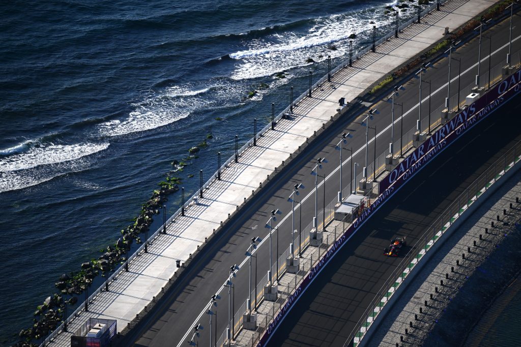 Трансляция второй тренировки Гран При Саудовской Аравии Формулы 1