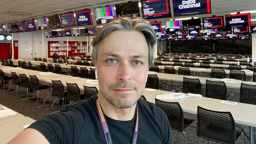 «Нас уже 200 тысяч». Попов поблагодарил подписчиков «Гаснут огни»