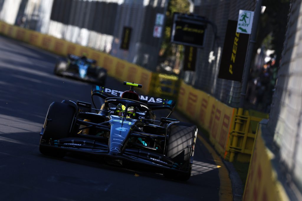 Джеймс Эллисон: Mercedes работает над поиском прижимной силы