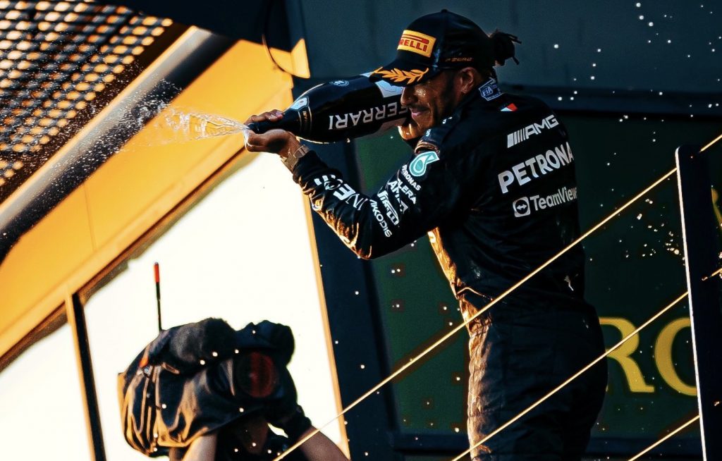 Льюис Хэмилтон обновил очередной рекорд Михаэля Шумахера