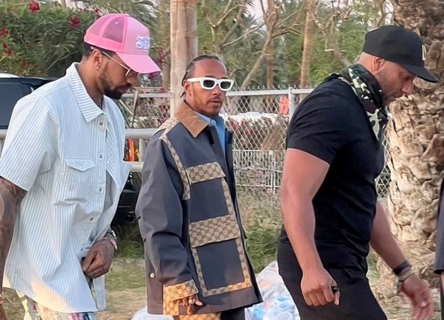 «Он в зеркало вообще смотрит?» Хэмилтону досталось от фанатов