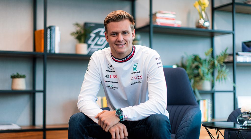 Мика Шумахера ждёт напряжённый график в Mercedes во время уик-эндов