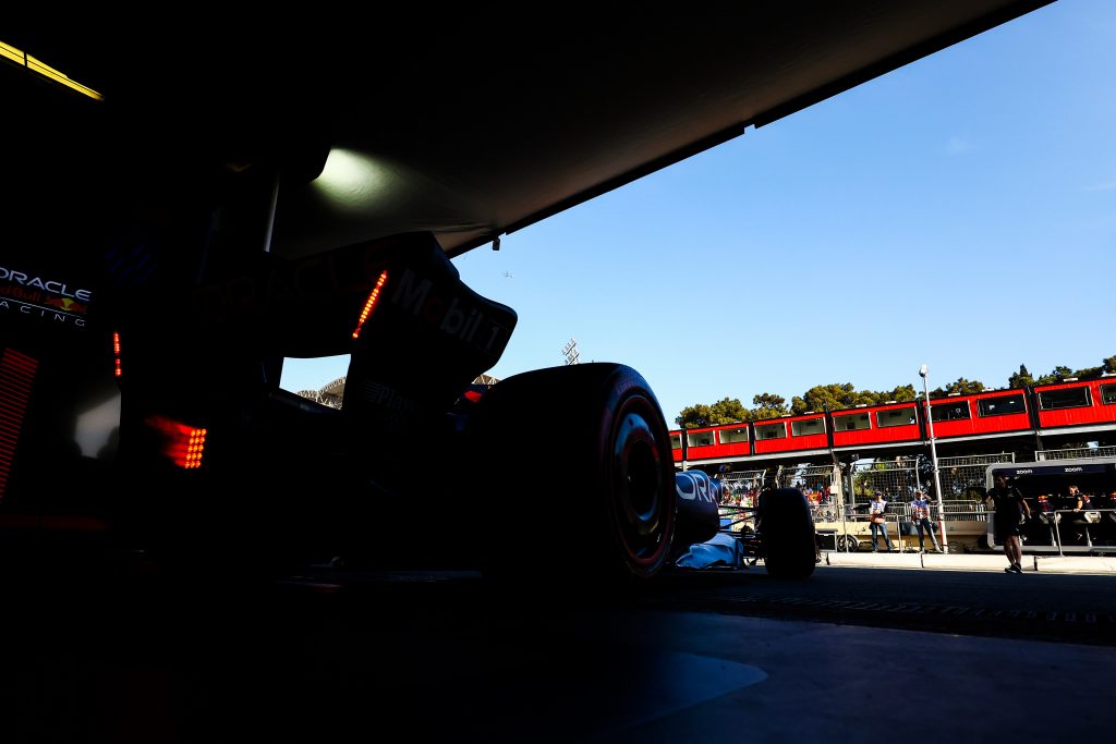 Трансляция спринта Формулы 1 в Баку