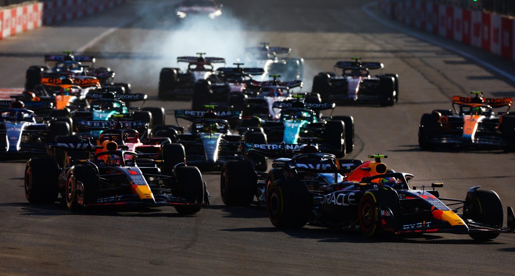 Тото Вольф: Пилоты Red Bull снова оторвались и уехали в закат