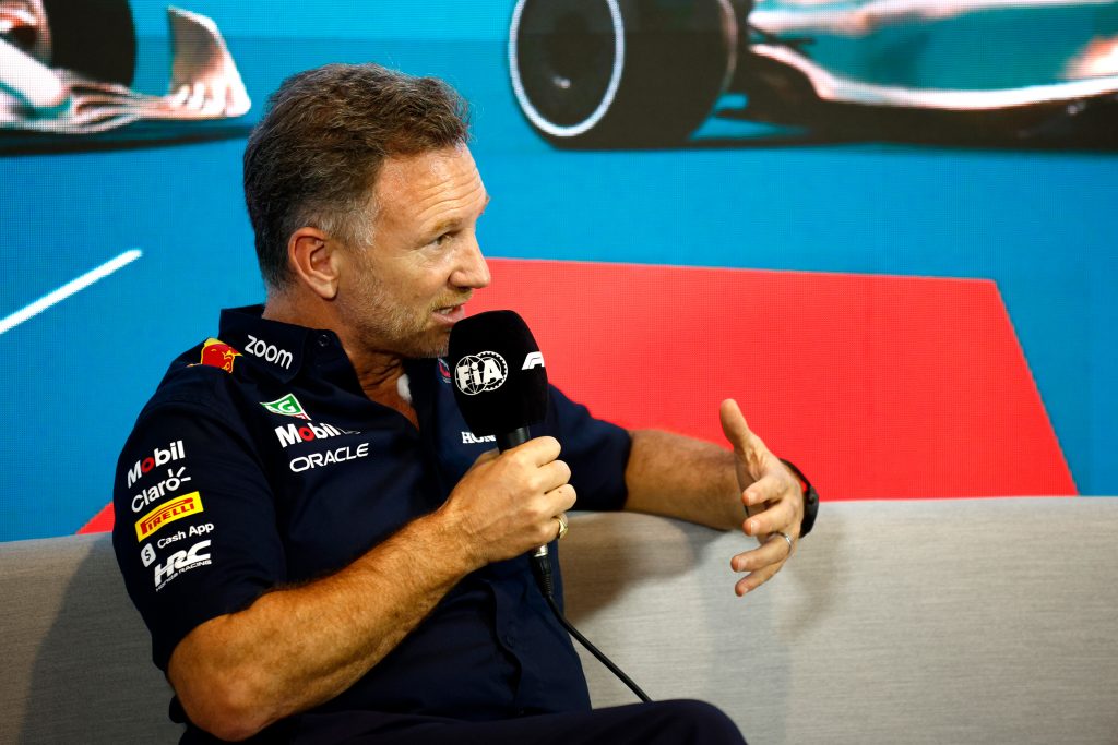 В Red Bull не переживают из-за угроз Макса Ферстаппена уйти из Ф1 В Red Bull не переживают из-за угроз Макса Ферстаппена уйти из Ф1