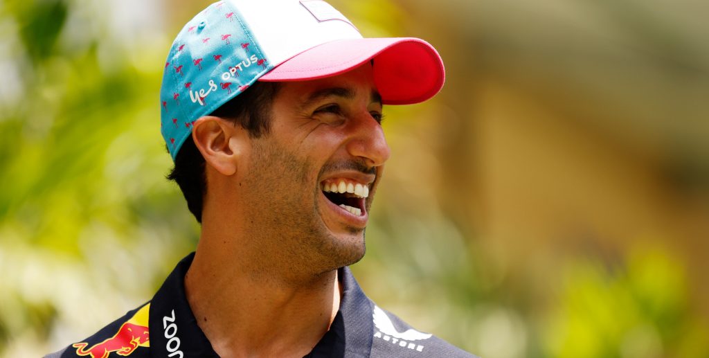 Даниэль Риккардо сядет за руль машины RB19 в июле