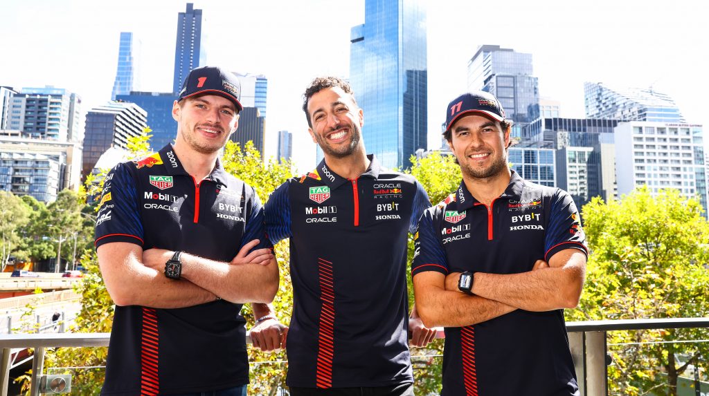 Эдди Джордан: Перес творит магию, Риккардо точно не справился бы лучше Эдди Джордан: Перес творит магию, Риккардо точно не справился бы лучше