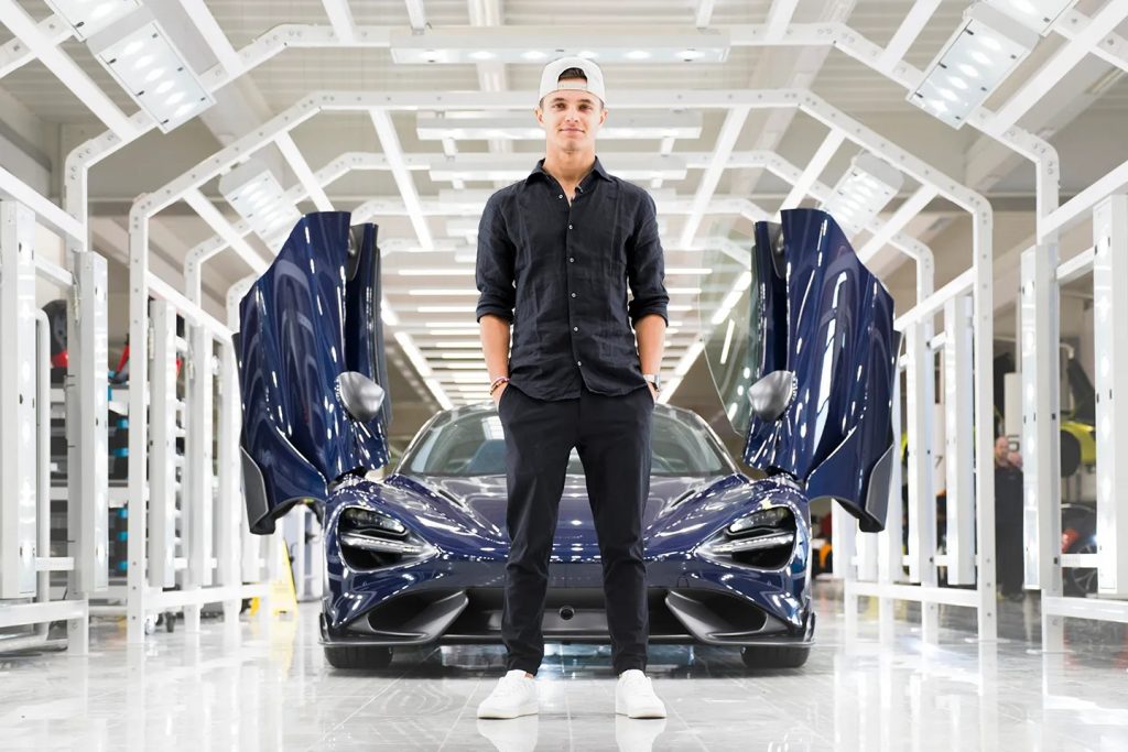 Ландо Норрис показал свой новый суперкар McLaren. Видео Ландо Норрис показал свой новый суперкар McLaren. Видео