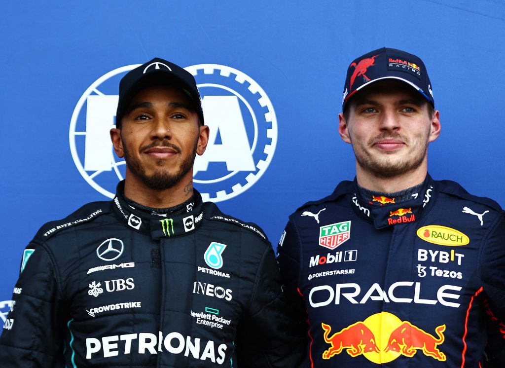 Льюис Хэмилтон заработал больше Макса Ферстаппена в 2022 году Льюис Хэмилтон заработал больше Макса Ферстаппена в 2022 году