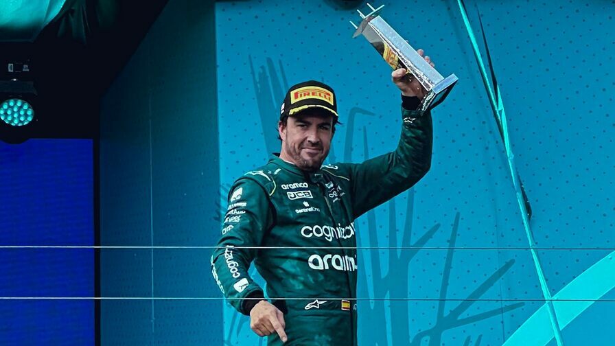 Деймон Хилл: Алонсо может выступать в Формуле 1 до 45 лет