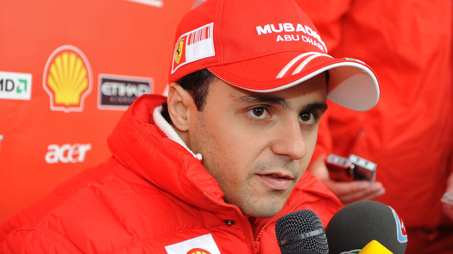 Фелипе Масса уверен, что у него есть шансы остудить титул у Хэмилтона