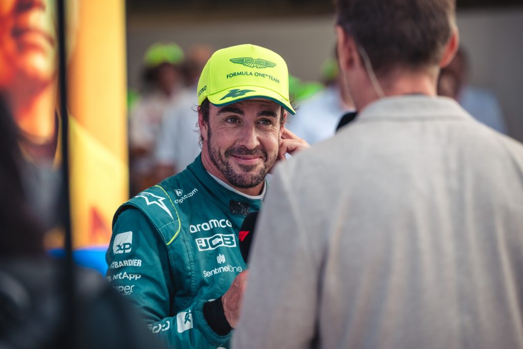 Крак: Нет причин, почему Алонсо не может быть в Aston Martin в 2026-м Крак: Нет причин, почему Алонсо не может быть в Aston Martin в 2026-м