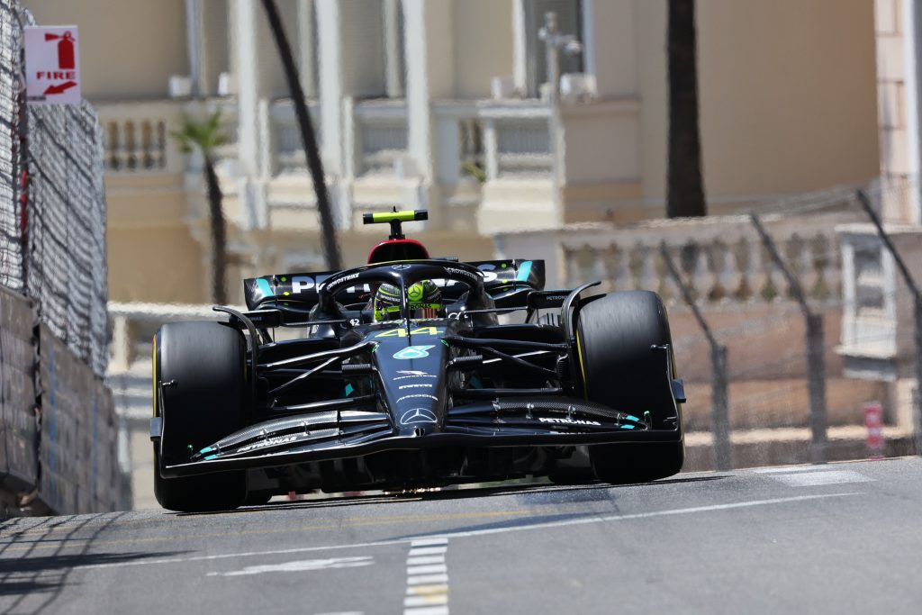 Льюис Хэмилтон: В Барселоне машина Mercedes будет ещё лучше Льюис Хэмилтон: В Барселоне машина Mercedes будет ещё лучше