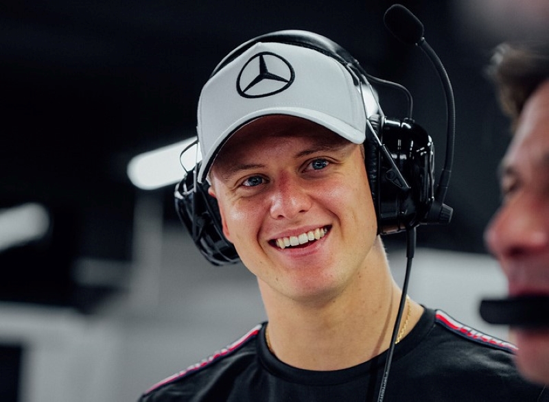 Mercedes обязана двойным подиумом Мику Шумахеру?