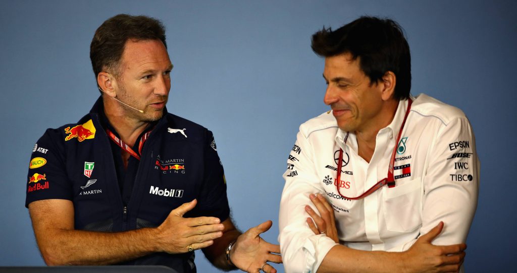 Росберг: Не понимаю, почему Mercedes не уводит сотрудников у Red Bull