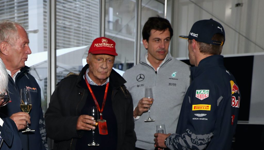 Тото Вольф сожалеет, что не подписал контракт с Ферстаппеном в прошлом Тото Вольф сожалеет, что не подписал контракт с Ферстаппеном в прошлом