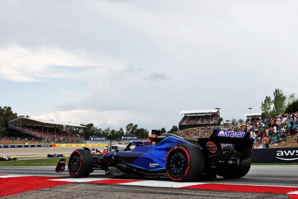 «Разница в 20 лет». Джеймс Ваулз сравнил Williams и Mercedes