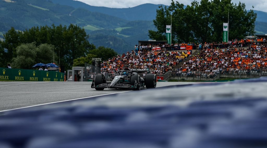 Тото Вольф предложил два варианта решения проблемы с границами трассы Тото Вольф предложил два варианта решения проблемы с границами трассы