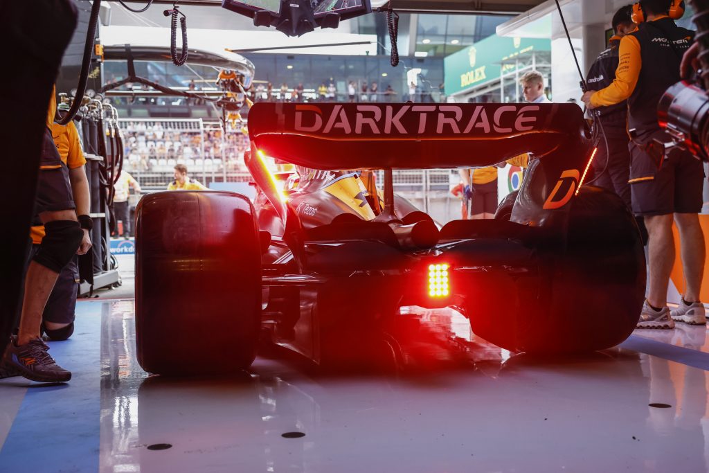 В McLaren объяснили, почему поставили Норрису шины Hard, а не Soft В McLaren объяснили, почему поставили Норрису шины Hard, а не Soft