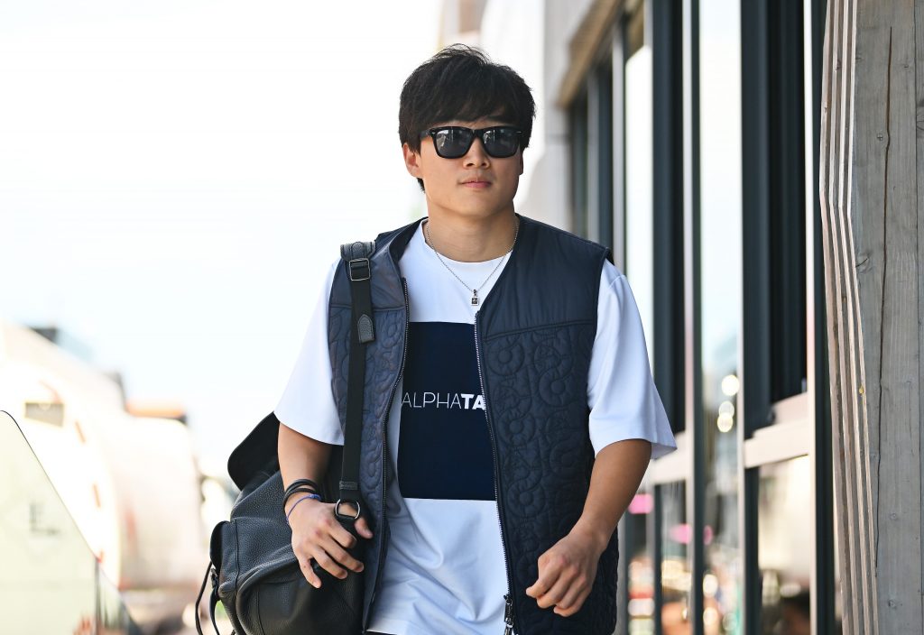 Цунода: Де Врис должен был остаться хотя бы до летнего перерыва Цунода: Де Врис должен был остаться хотя бы до летнего перерыва