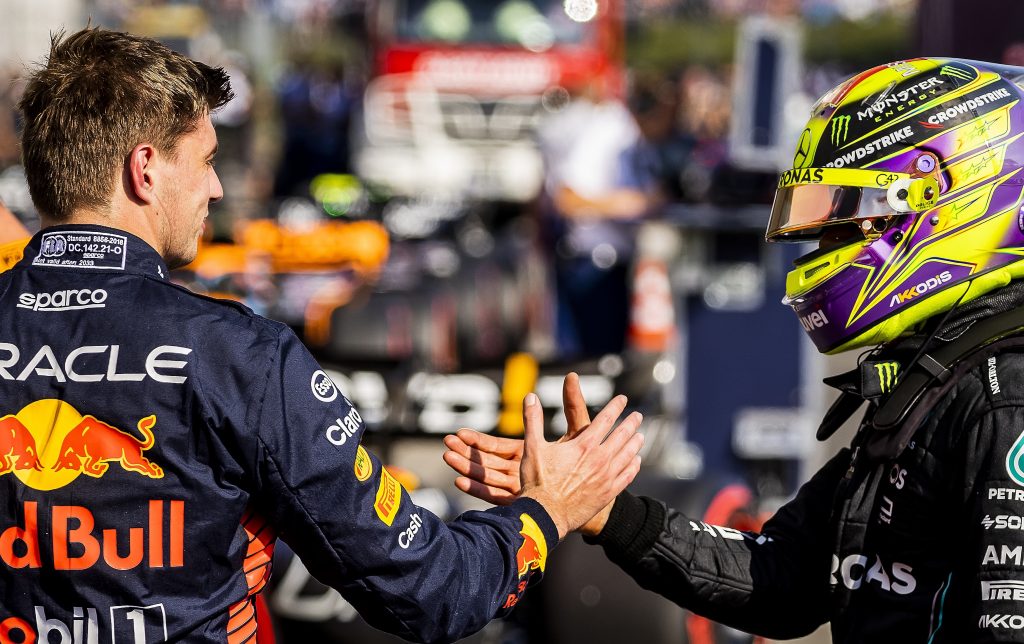 Льюис Хэмилтон: Интересно, куда делось преимущество Red Bull?