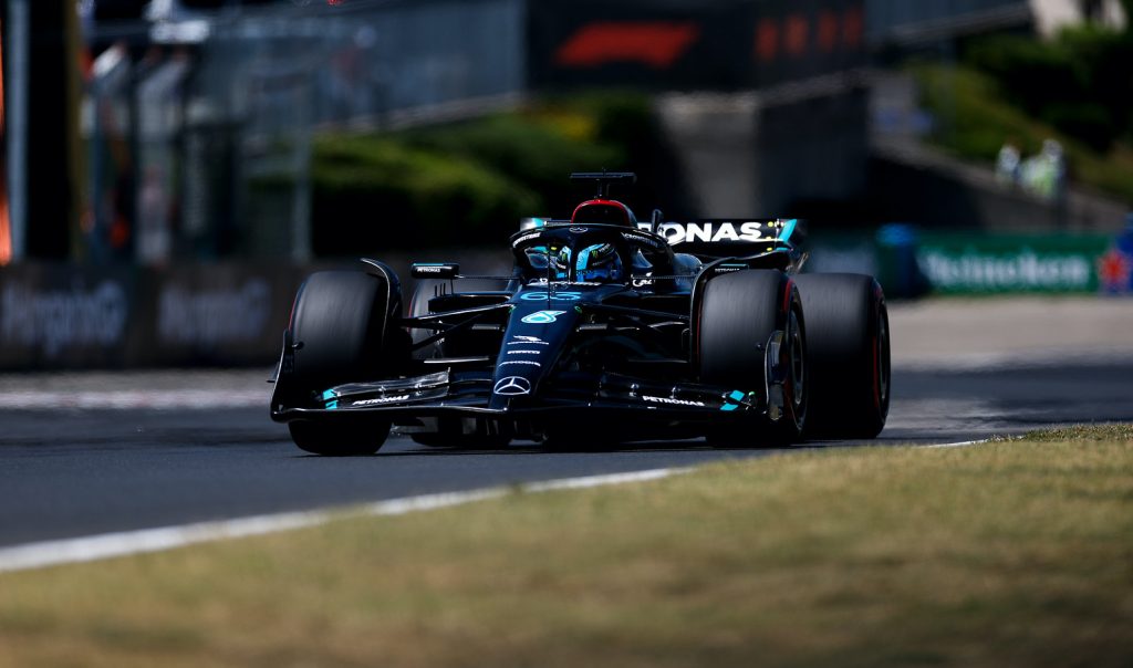 Mercedes извинилась перед Джорджем Расселом за провал в квалификации