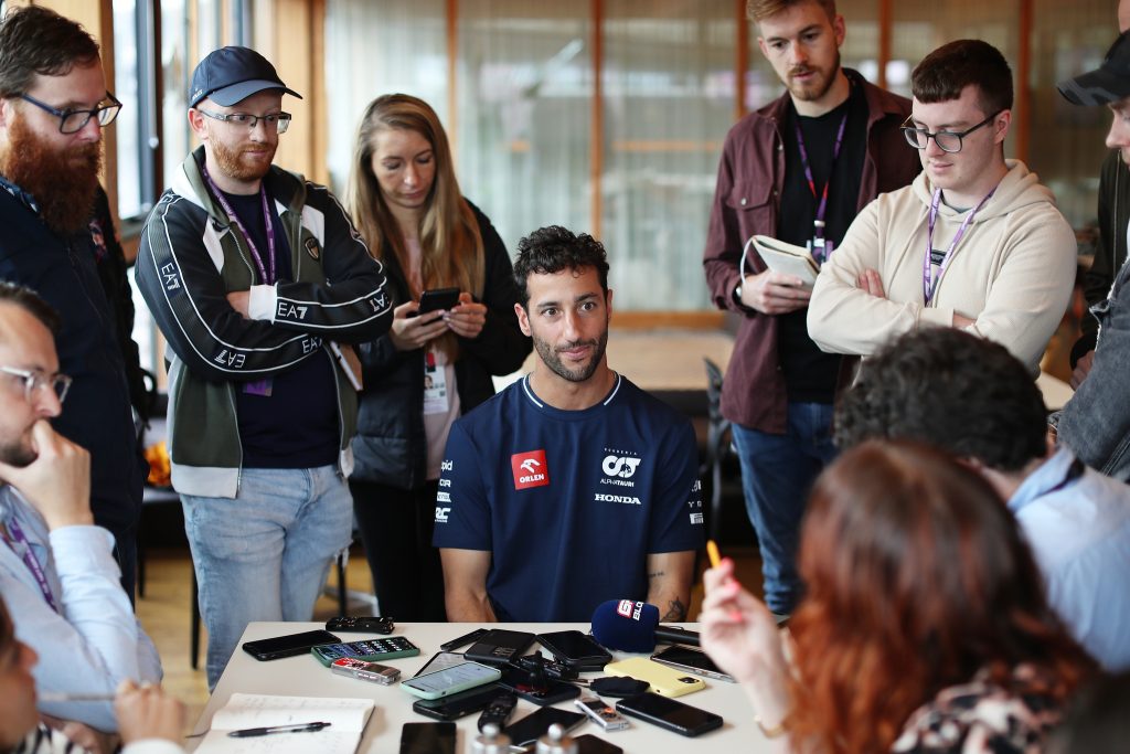 Риккардо: Мы понимаем опасность, но не думаем о ней