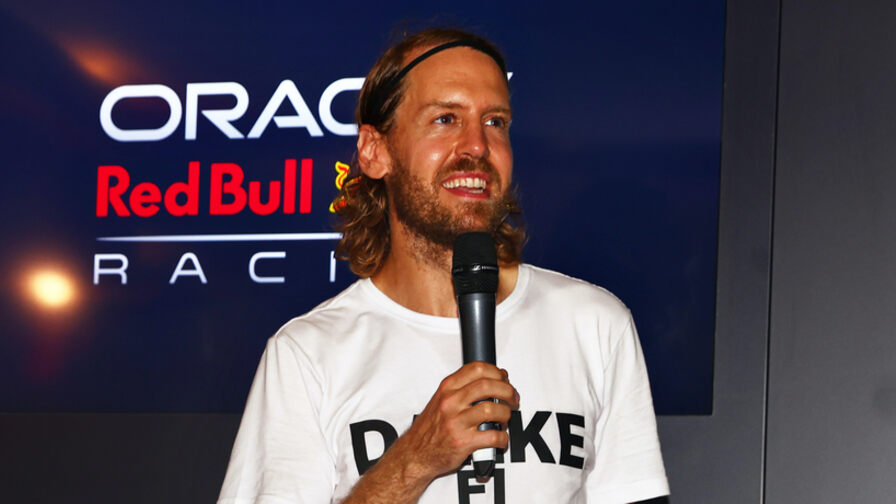 Себастьян Феттель выступил против запрета бензиновых двигателей Себастьян Феттель выступил против запрета бензиновых двигателей