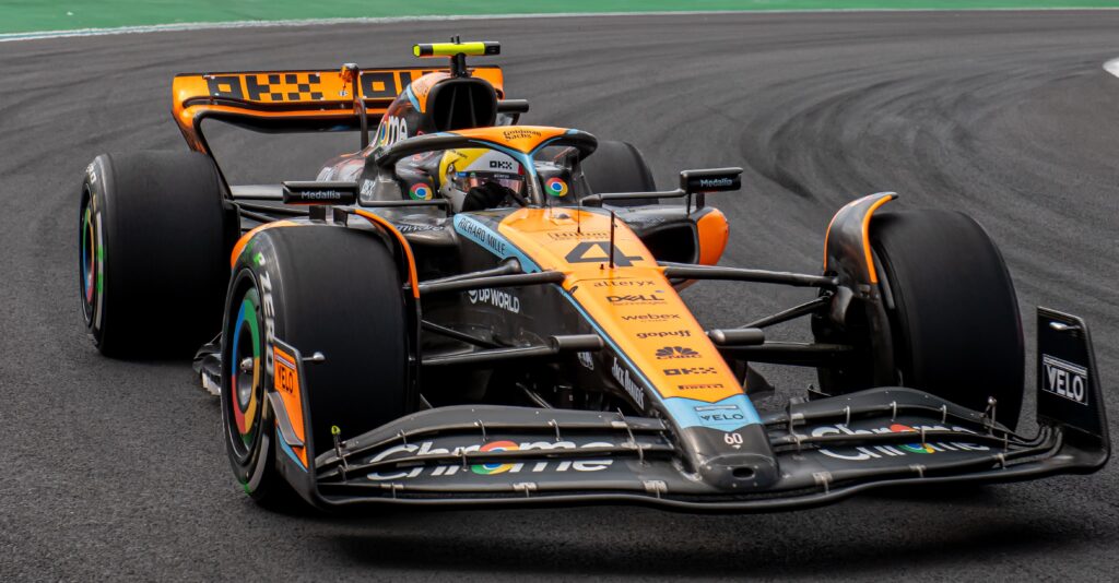 Норрис лидер второй тренировки в Зандворте, Ферстаппен и Албон в топ-3