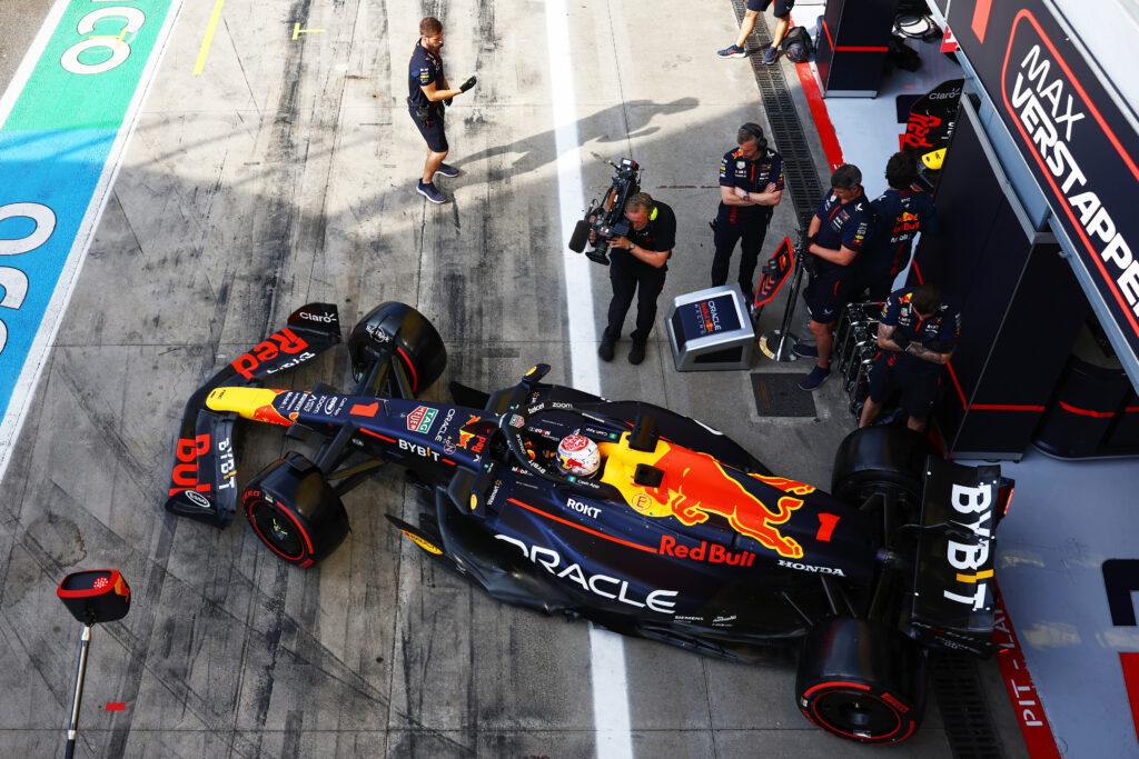 Где и когда Ферстаппен выиграет титул чемпиона Формулы 1 2023 года?