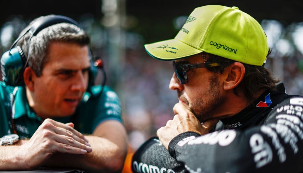 Алонсо: Мне понадобился час, чтобы решить перейти в Aston Martin