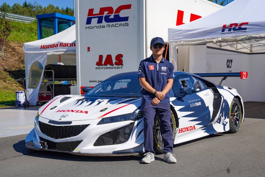 Юки Цунода прокатился на Honda NSX GT3 Evo по «Нордшляйфе»