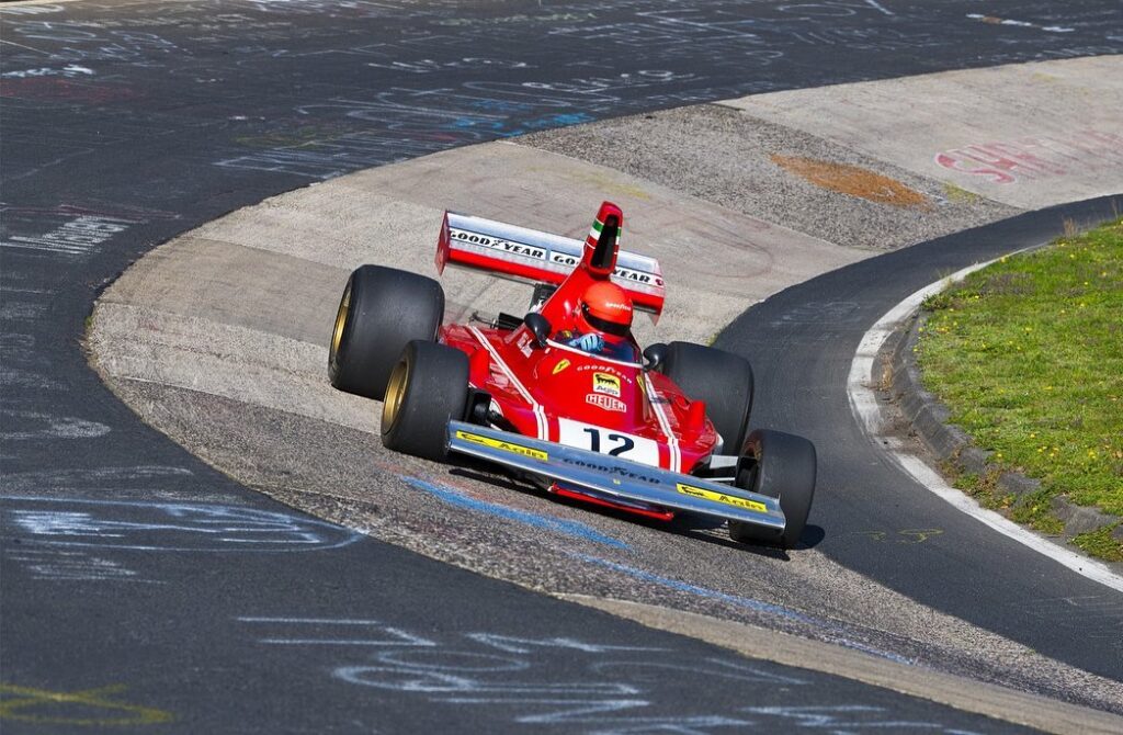 Болид Ники Лауды вернулся на «Нордшляйфе» впервые с 1976 года Болид Ники Лауды вернулся на «Нордшляйфе» впервые с 1976 года