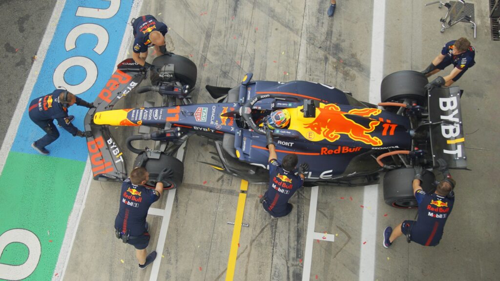 Autosport: Формула 1 опасается остаться без поставщика шин Autosport: Формула 1 опасается остаться без поставщика шин