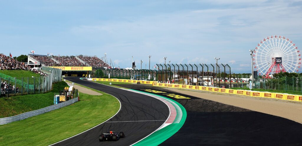 Начало трансляции гонки Формулы 1 в Японии в 7:50 по мск Начало трансляции гонки Формулы 1 в Японии в 7:50 по мск