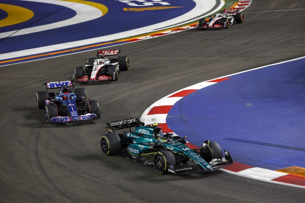 Aston Martin призвал Формулу 1 перейти на унифицированную КПП