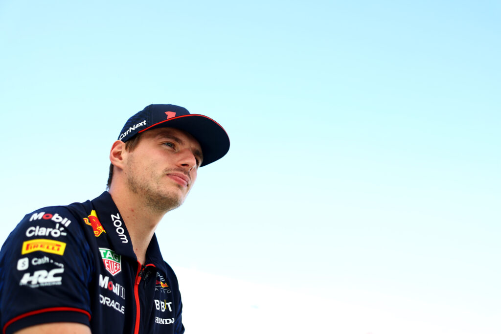 «Такая чушь!» Ферстаппен – о слухах вокруг Red Bull и своего будущего