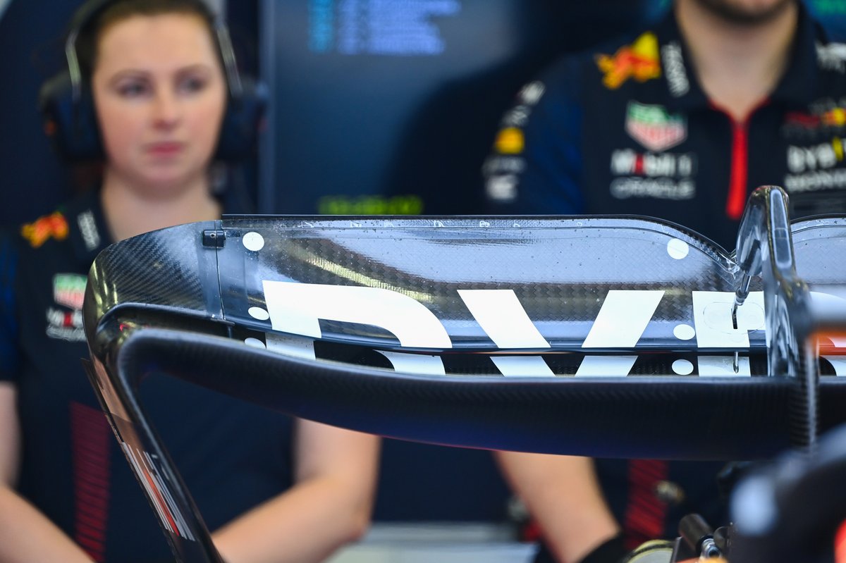 Red Bull Racing RB19, rear wing detail