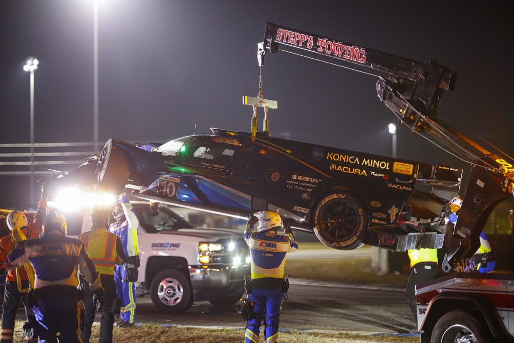 WTR Acura became «bowling ball» in Sebring lead clash WTR Acura became «bowling ball» in Sebring lead clash