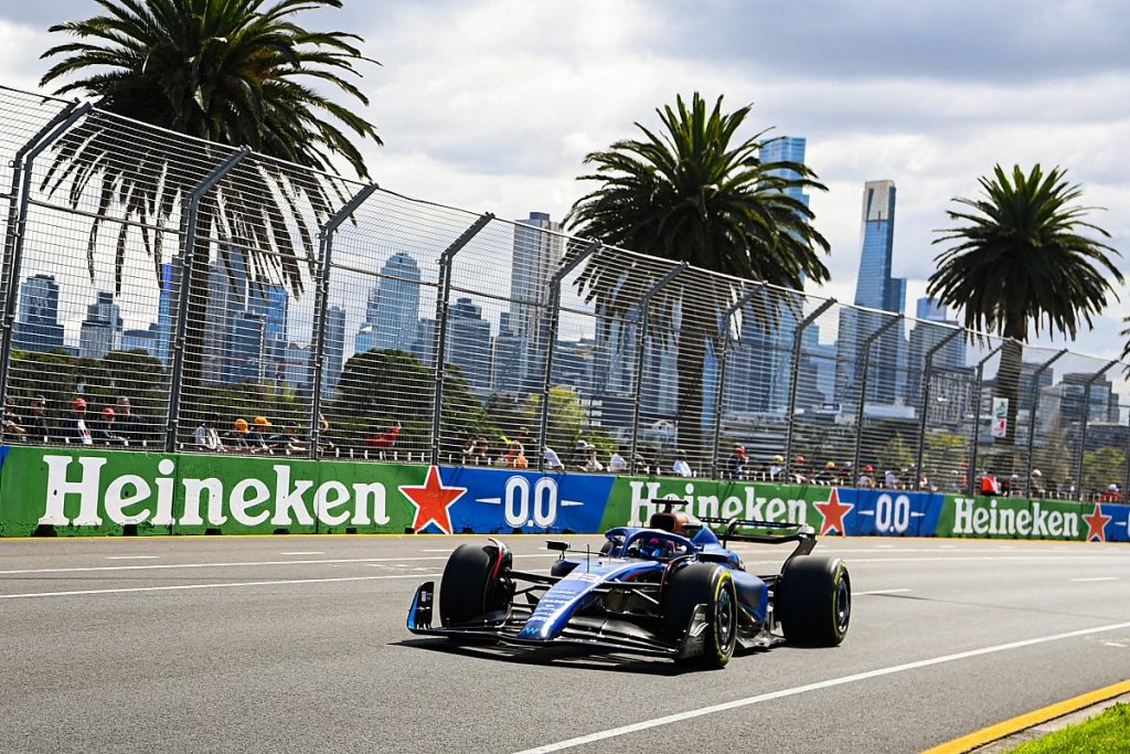F1 Australian GP red-flagged after Albon accident