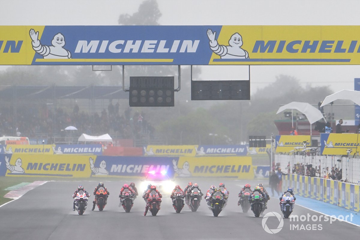 Only 17 riders made the start of the grand prix in Argentina