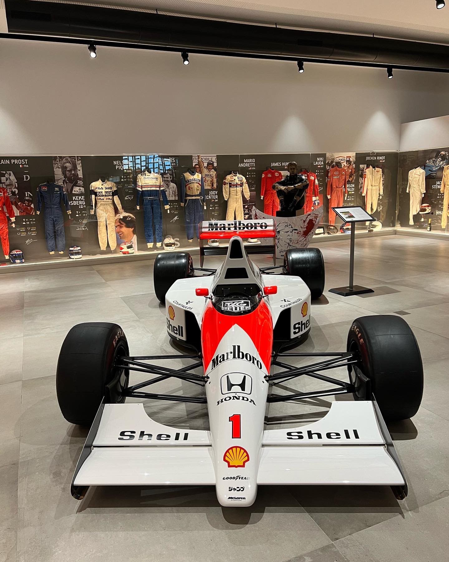 McLaren MP4/6 © Соцсети